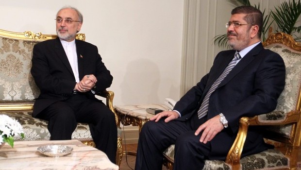 Egypt between Gulf estrangement and Iranian courtship