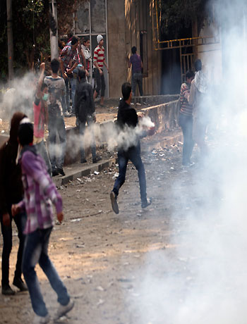 Thousands march to Tahrir as pressure piles on Egypt’s Morsi