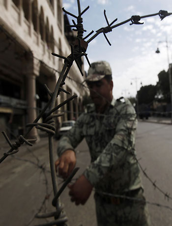 Egypt clashes erupt despite proposal to end crisis
