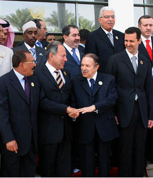 Arab summit ends with usual support for Palestinians and Iraqis