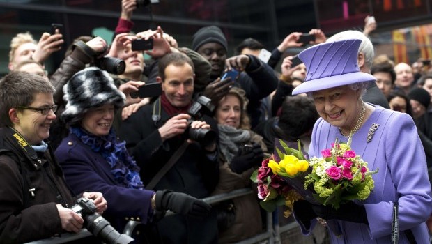 British Queen in Hospital with Gastroenteritis: Palace