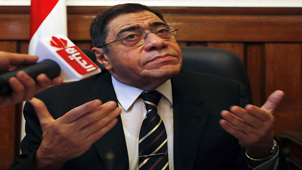 Egyptian Court Reinstates Prosecutor