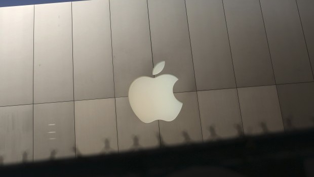 Tokyo court backs Apple against Samsung on patent