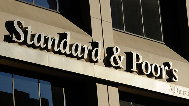 S&P raises Egypt’s sovereign credit rating for first time since 2011