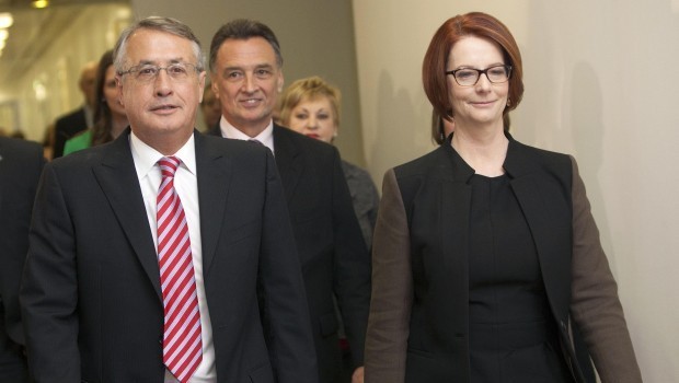 Aussie PM Gillard loses leadership ballot to Rudd