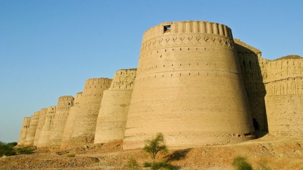 Pakistan’s Derawar Fort faces difficulties over urgent restoration