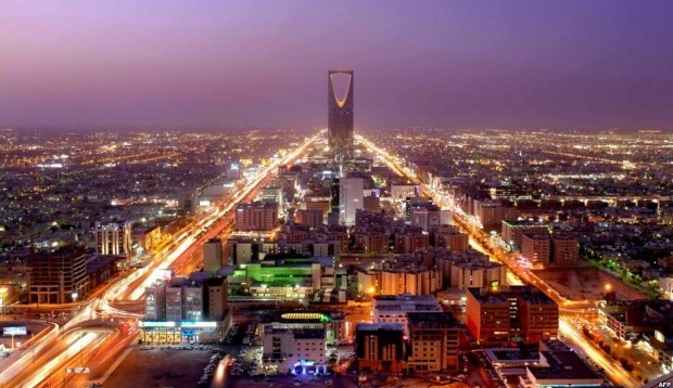 Saudi Arabia and Egypt sign historic electricity exchange agreement