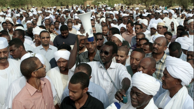 Sudan: Protests bring the capital to a standstill