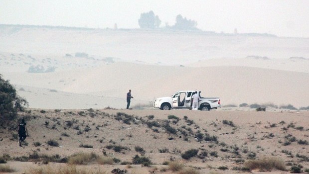 Egyptian army intensifies attacks on Sinai insurgents