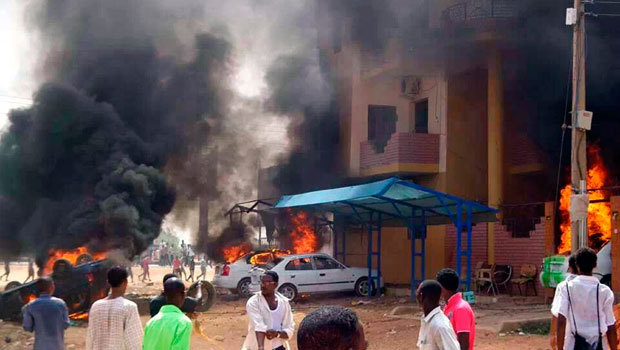 Sudan: Fuel protests bring Khartoum to standstill