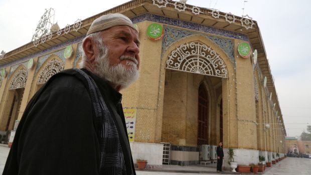 Baghdad: Senior Sunni scholars defy decision to close mosques