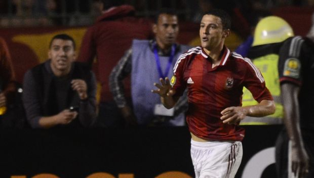 Al-Ahly striker apologizes for Rabaa salute