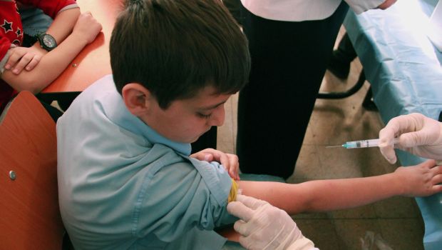 Syrian government vows to vaccinate all children against polio