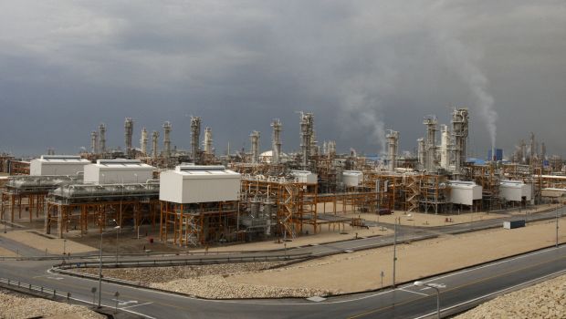 Qatar, Iran to develop world’s largest gas field