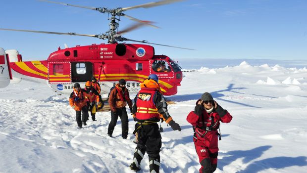 Passengers rescued from icebound Antarctic ship