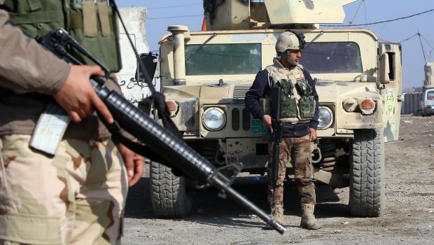 Suicide bomber kills 23 Iraqi army recruits