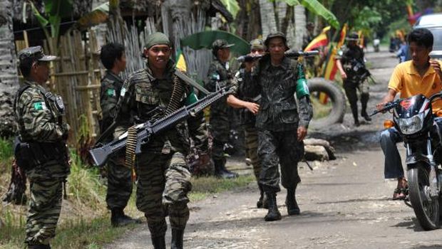 Fighting erupts in Philippines as final peace deal nears