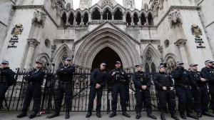 File photo of the Royal Courts of Justice in London, England, taken in January 2014. (EPA/ANDY RAIN)