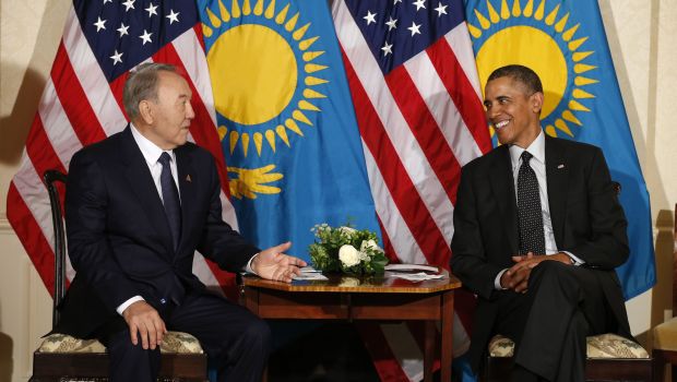 Obama meets Putin ally with Ukraine still in mind