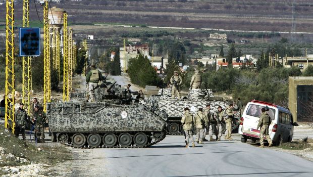 Car bomb targets Lebanon army near Syria border