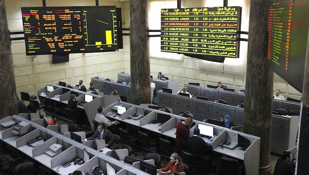 Egyptian economy faces major challenges, say economists