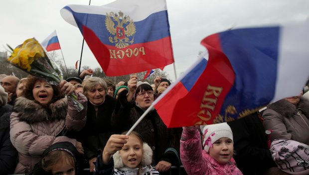 Russia reinforces military presence in Crimea