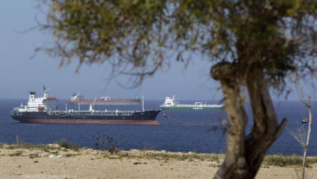 Libyan rebels, government agree to gradually reopen occupied oil ports