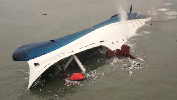 More than 300 people missing after South Korean ferry sinks—coastguard