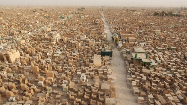 Iraqi novelist makes electronic cemetery for fellow émigré
