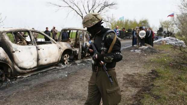 At least two killed in clash in east Ukraine, separatists say 5 dead