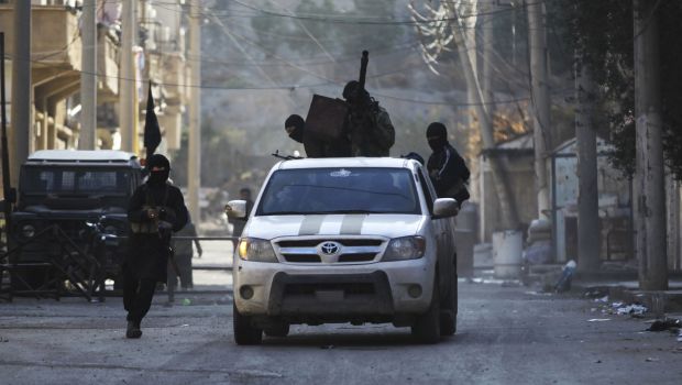 Syrian Islamic factions in new push against rivals