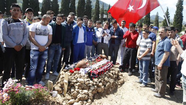 Turkish police detain 19 people in mine disaster investigation