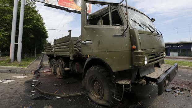 Fighting rages in Ukraine eastern city, at least 40 dead