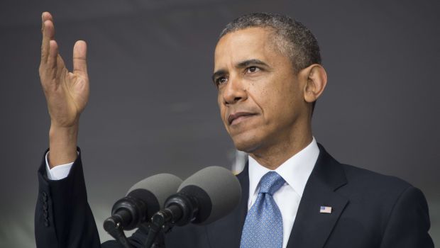 Obama fights foreign policy critics, pledges aid to Syria groups