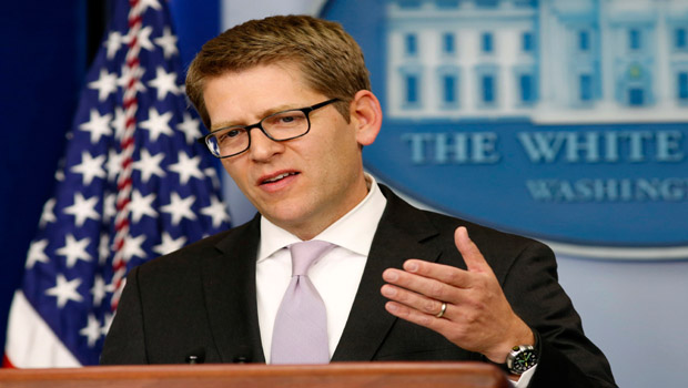 Obama says goodbye to White House press secretary