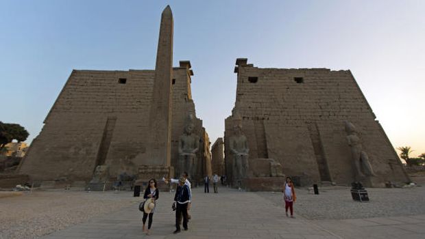 Egypt announces plans to revive flagging tourism sector