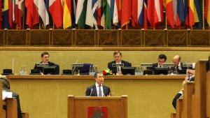 NATO Secretary General Anders Fogh Rasmussen (front) speaks during the Spring Session of the NATO Parliamentary Assembly (NATO PA) at the Seimas, the parliament of the Republic of Lithuania, in Vilnius on May 30, 2014. (AFP PHOTO / PETRAS MALUKAS)