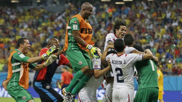 Dutch, Costa Rica through after nerve-wracking drama