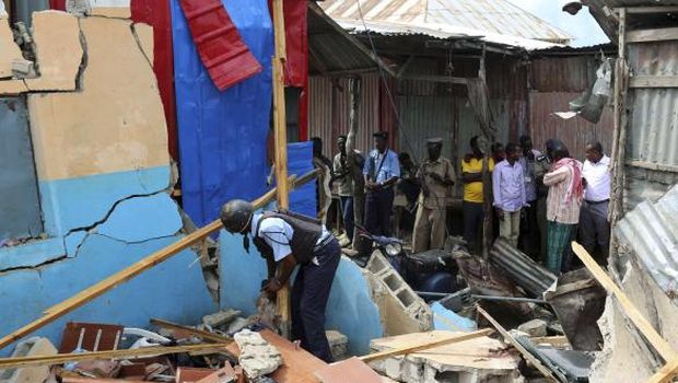 At least two killed in Somali market bomb blast—government official