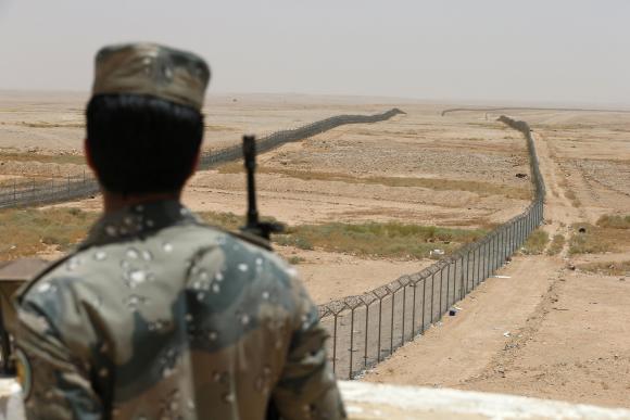 Saudi Arabia launches new border security project