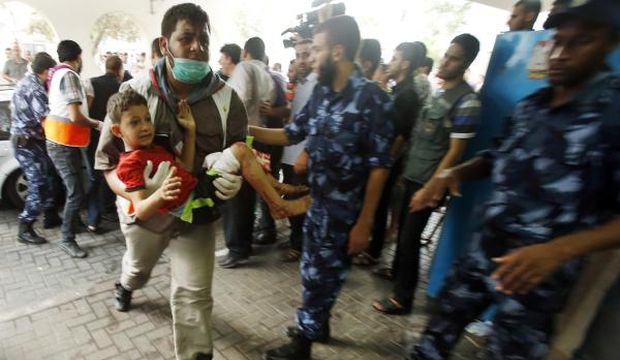 At least 40 dead in Israeli attack on Gaza district: hospital
