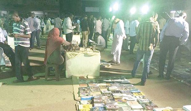 Secondhand book fair rekindles Sudanese love for reading