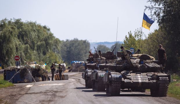 Ukraine’s army on outskirts of rebel stronghold