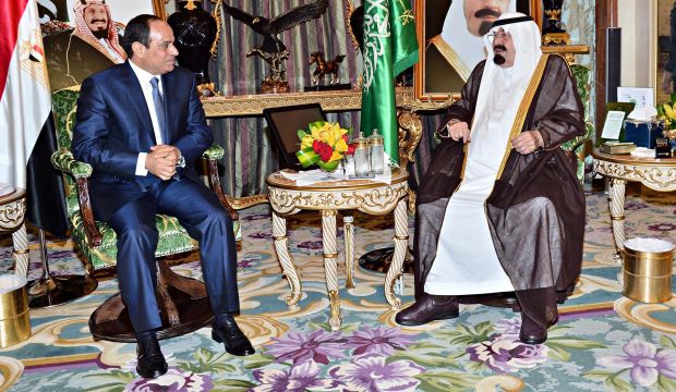 Saudi king discusses regional affairs, bilateral relations with Egyptian president