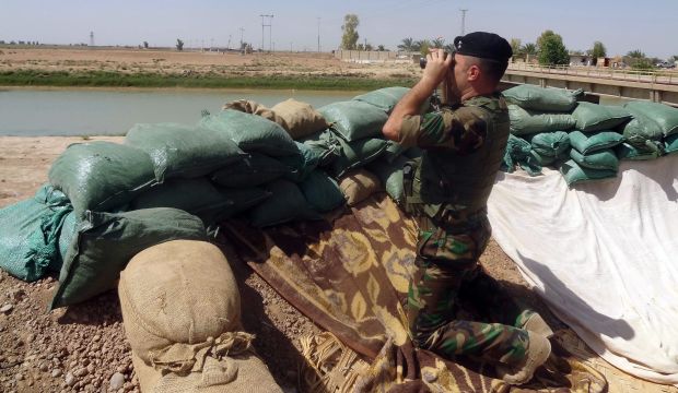 Kurdish fighters, US warplanes in push to retake Mosul dam