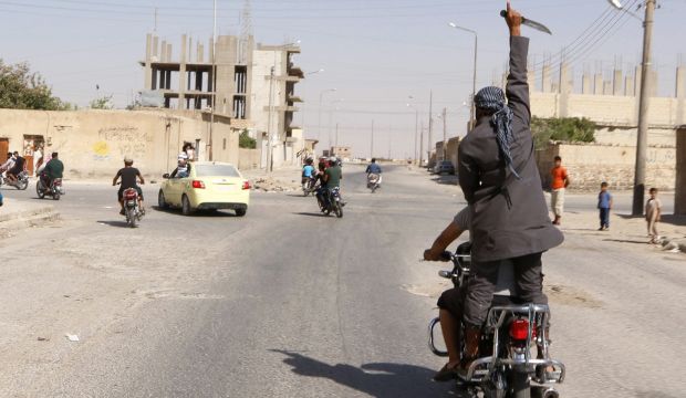 ISIS captures major Syrian air base in northeast