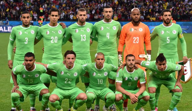 Algeria keep faith with World Cup squad
