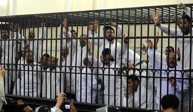 Egypt: Brotherhood lawyer denies deals to free group’s leaders