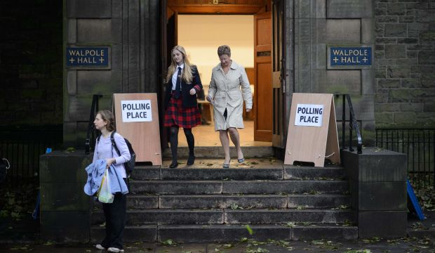 Scots vote in independence referendum to seal the United Kingdom’s fate