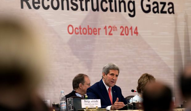 Kerry pushes for Mideast peace, Qatar pledges $1 bn for Gaza
